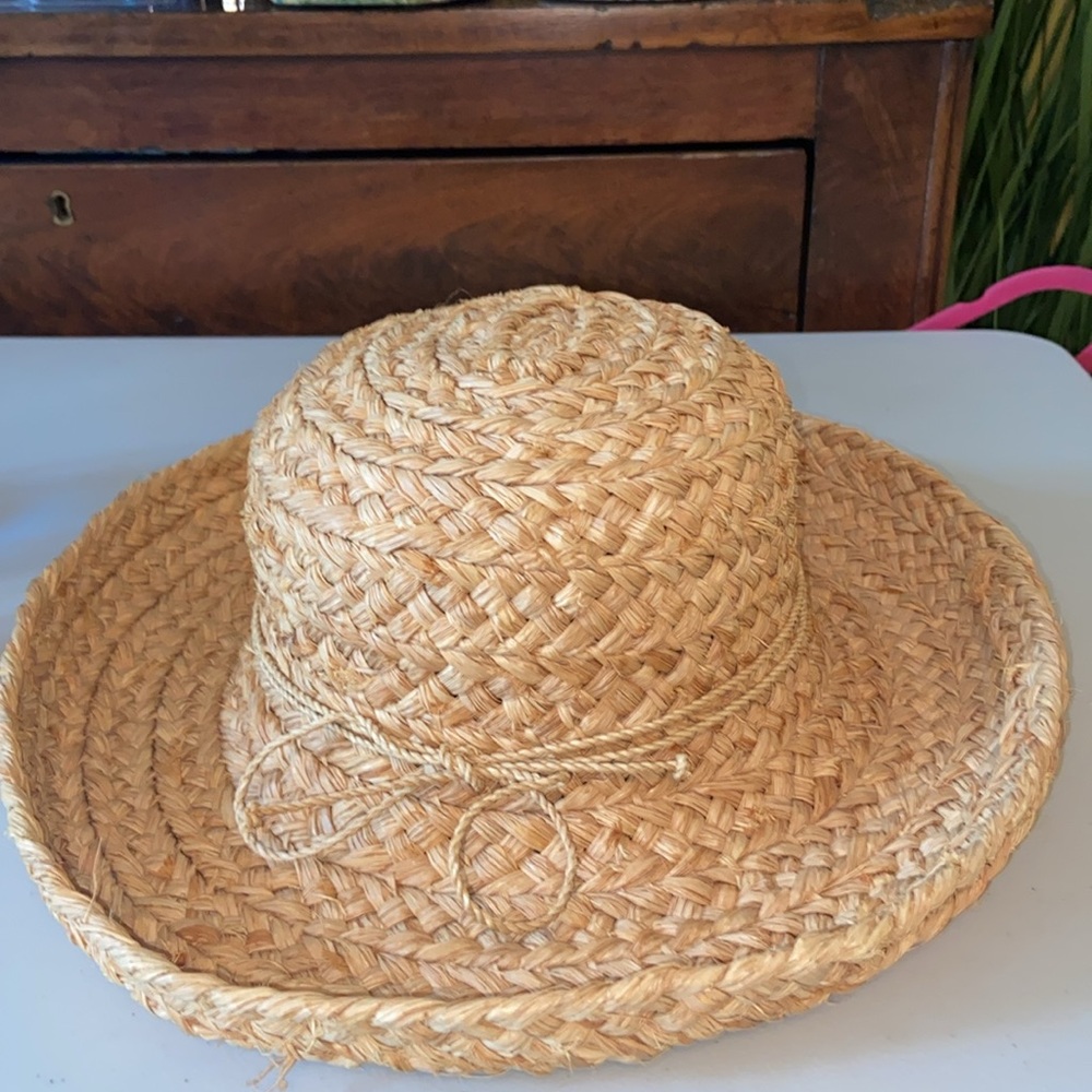 Helen Kaminski Straw Wide Brim Round Hat Handmade in Madagascar - Picture 3 of 6